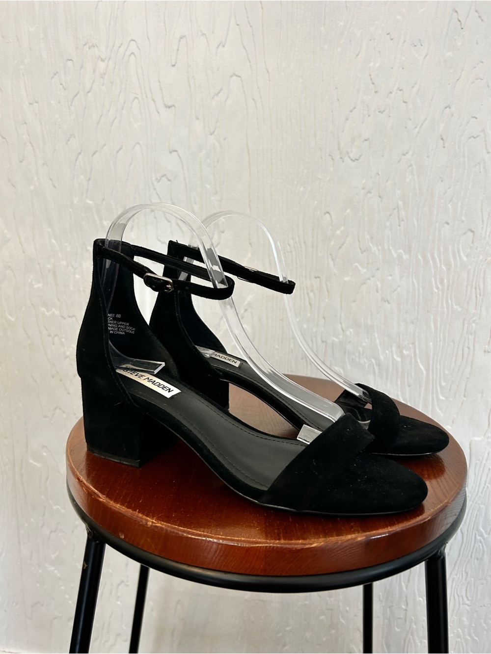 STEVE MADDEN Irenee Black Suede Sandal Sz 8 Low Heel‎ Event Wedding Party